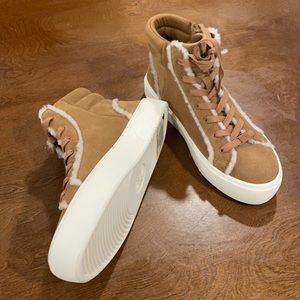 NEW UGG Olli Heritage Sneaker — Camel — size 8